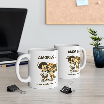 Amor es tomarnos selfies ceramic mug